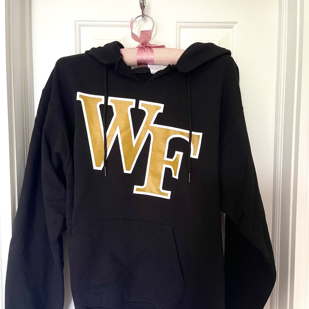 Wake forest distressed vintage hoodie